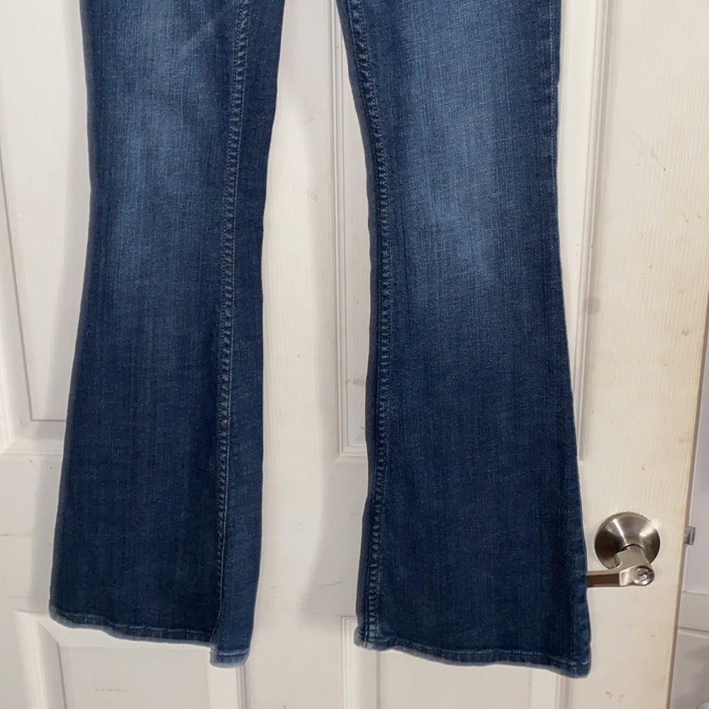 American Eagle low rise boot cut jeans🔴 - Picture 4 of 8